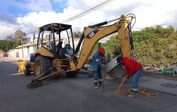 Sustituyen brocal dañado en la colonia El Carmen, en Tepeji del Río