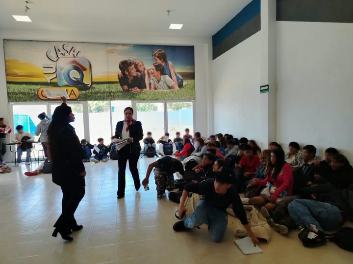Atotonilco de Tula realiza taller de prevención de adicciones para estudiantes de bachillerato