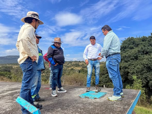 Verifican infraestructura hidráulica y condiciones del suministro de agua en Santiago Tlapanaloya